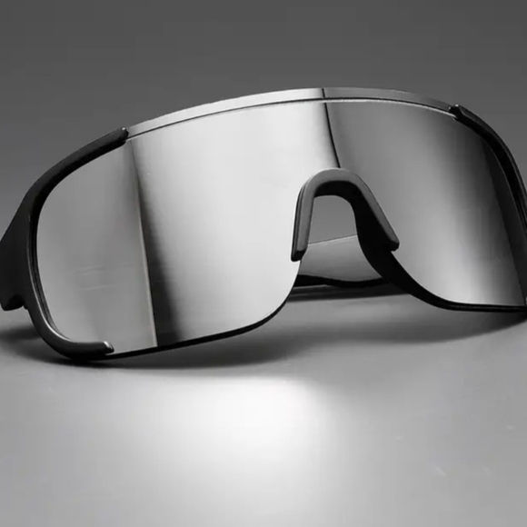 TILLYS SPORT" THE ADVENTURE" WIDE POLORIZED GLASSES - Picture 2 of 7